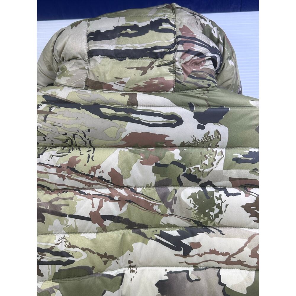 Under Armour Ridge Reaper Hunting Jacket w/Camouflage Pattern/Neon Zipper-Large - Picture 6 of 16